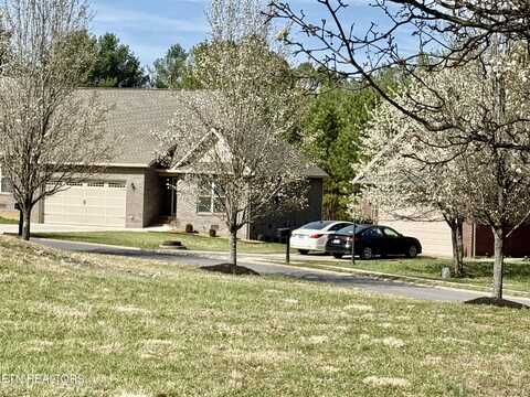 396 CROMWELL St, Harrogate, TN 37752