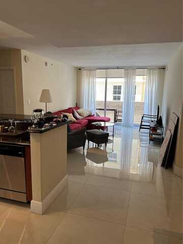 3232 SW 22nd Ter, Miami, FL 33145