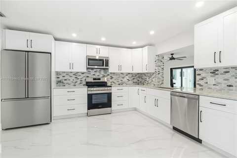 4321 NW 110th Ct, Coral Springs, FL 33065