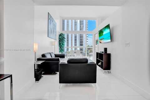 5445 Collins Ave, Miami Beach, FL 33140