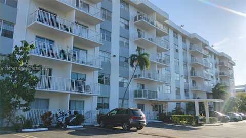 16465 NE 22nd Ave, North Miami Beach, FL 33160
