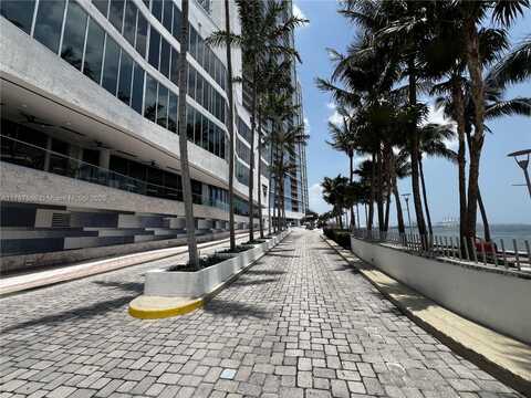 335 S Biscayne Blvd, Miami, FL 33131