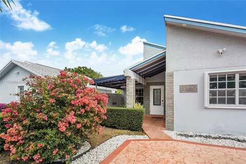 11237 SW 152nd Ter, Miami, FL 33157