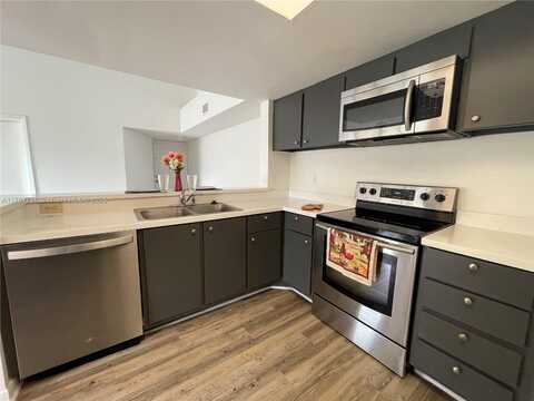 9244 W Atlantic Blvd, Coral Springs, FL 33071