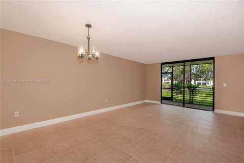 901 Colony Point Cir, Pembroke Pines, FL 33026