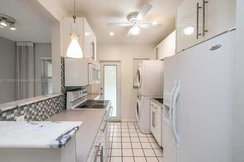 1029 NE 113 St, Biscayne Park, FL 33161