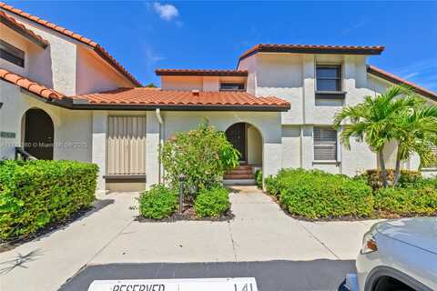 5762 Fox Hollow Dr, Boca Raton, FL 33486