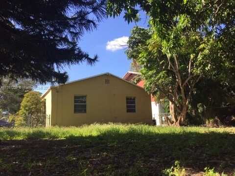 18202 NE 25th Pl, North Miami Beach, FL 33160