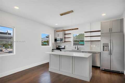 557 Meridian Avenue, Miami Beach, FL 33139