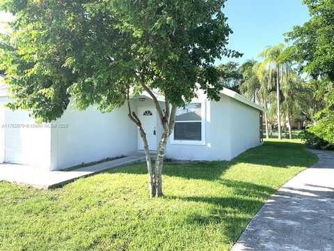 848 SW 10th St, Florida City, FL 33034