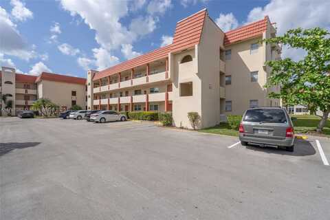 8040 N Sunrise Lakes Dr, Sunrise, FL 33322