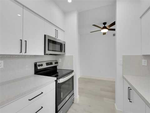 undefined, Pembroke Pines, FL 33024