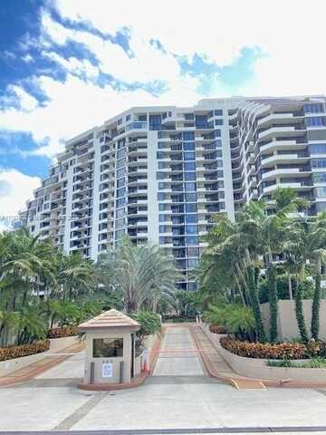 520 Brickell Key Dr, Miami, FL 33131