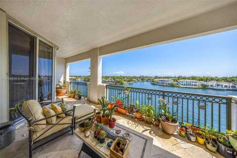 20165 NE 39th Pl, Aventura, FL 33180