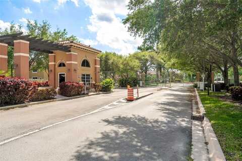 983 SW 143rd Ave, Pembroke Pines, FL 33027