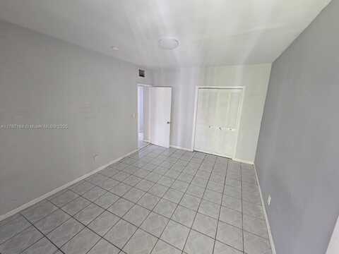 7610 Dickens Ave, Miami Beach, FL 33141