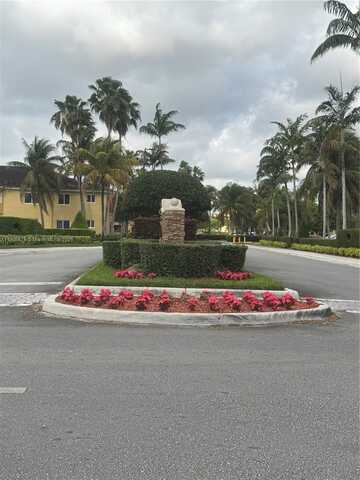 940 NE 33rd Ter, Homestead, FL 33033