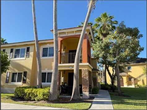 3395 NE 9th St, Homestead, FL 33033