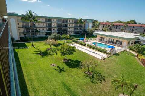 810 SE 7th St, Deerfield Beach, FL 33441