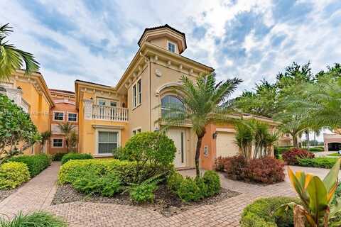 545 AVELLINO ISLES CIR, Naples, FL 34119