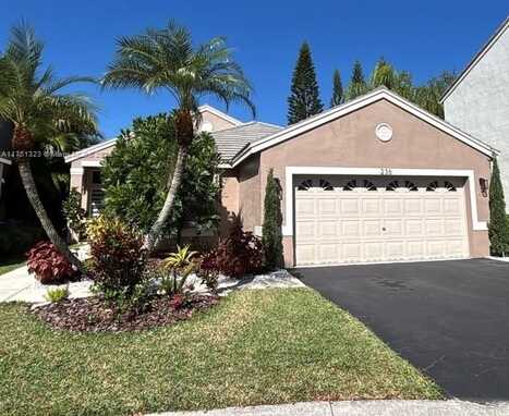 236 E Bayridge Dr, Weston, FL 33326