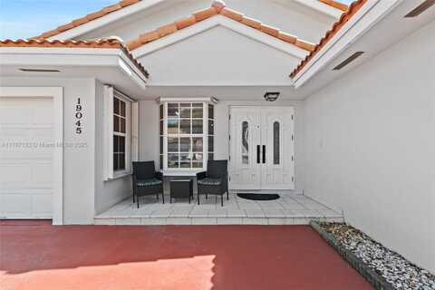 19045 NW 86th Ave, Hialeah, FL 33015