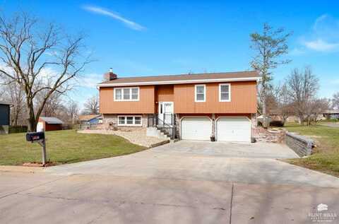 1217 Frontier Lane, Manhattan, KS 66503