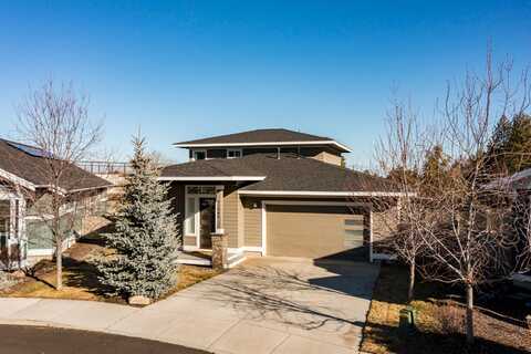 61089 SE Echo Lake Court, Bend, OR 97702