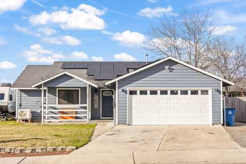 903 NE Snowberry Street, Prineville, OR 97754