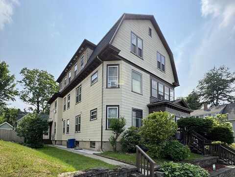 95 May St, Worcester, MA 01602