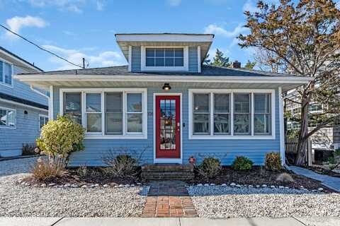 106 6th Avenue, Mantoloking, NJ 08738