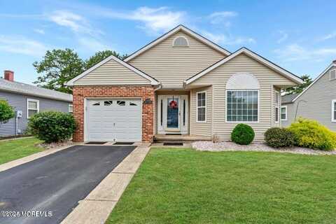 59 Trent Drive, Toms River, NJ 08757