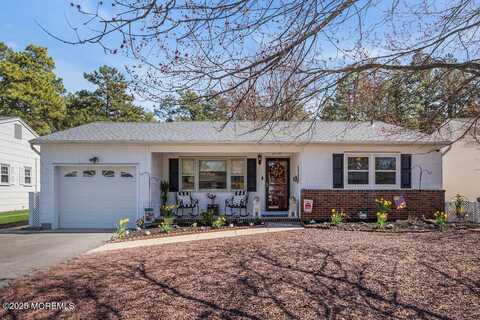 72 Millbrook Drive, Toms River, NJ 08757