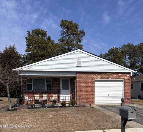 12 Dawn Way, Toms River, NJ 08757