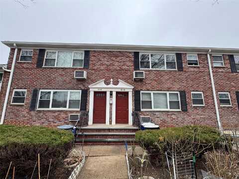 69-46 Kissena Blvd, Flushing, NY 11367