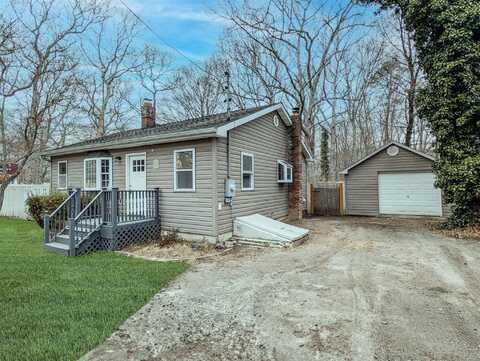 5 Vine Road, Mastic Beach, NY 11951