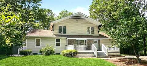 36 Arbutus Court, Ronkonkoma, NY 11779