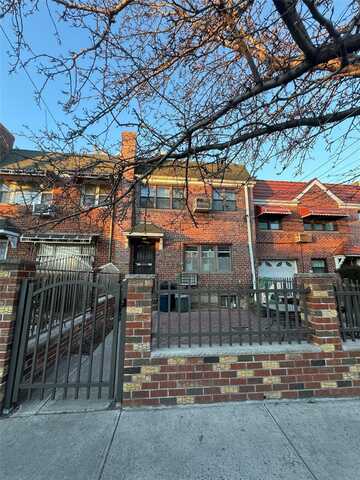 6505 Woodside Avenue, Woodside, NY 11377
