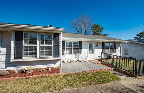 346 Woodbridge Drive, Ridge, NY 11961