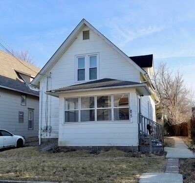 835 Oak Street, Elgin, IL 60123