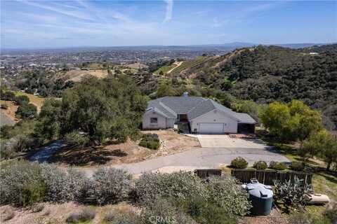 1475 Trager Canyon Road, Paso Robles, CA 93446
