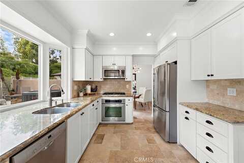 7 El Potro, Rancho Santa Margarita, CA 92688