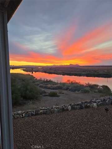 1 Sherwood Ct, Big River, CA 92242