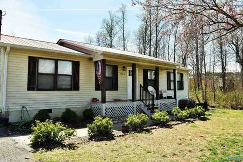 2020 Ridge Crest Drive, Guntersville, AL 35976