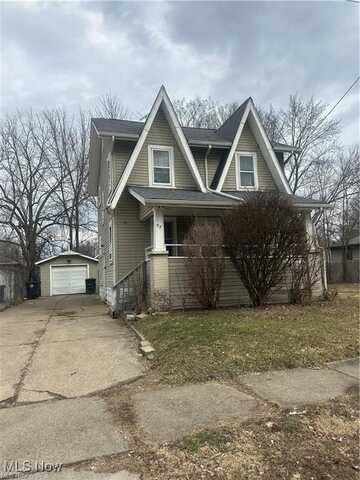 97 Brighton Drive, Akron, OH 44301