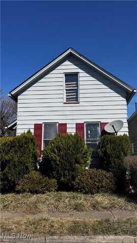 7107 Ivy Avenue, Cleveland, OH 44127