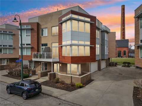 1228 W 74th Street, Cleveland, OH 44102
