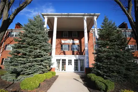 2885 Pease Drive, Rocky River, OH 44116