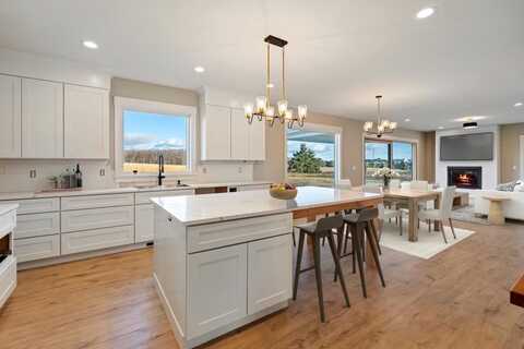 1827 Farm View, Petoskey, MI 49770