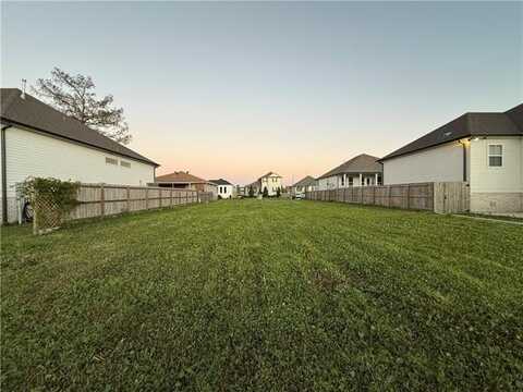 3925 NORWOOD Drive, Chalmette, LA 70043